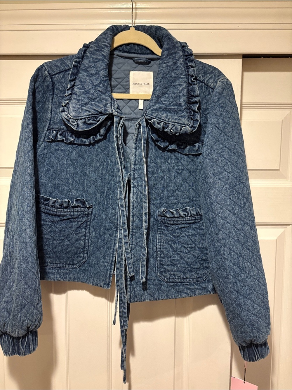Avec Les Filles Quilted Ruffle-Trim Denim Jacket - Blue